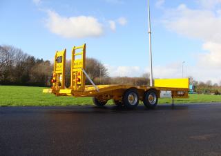 Remorque agricole Remorques surbaissées Rolland Low loader 90