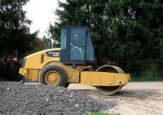 Rouleaux Rouleaux monocylindres Caterpillar CS44