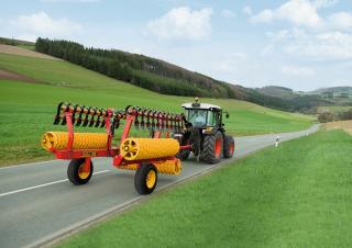 Rouleaux pour des champs et prairies Väderstad Rollex 620