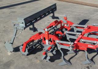 Semoirs Unia Alfa 550/25/3