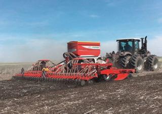 Semoirs Pöttinger Terrasem C 9 fertilizer