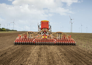 Semoirs Pöttinger Terrasem V 8000 D