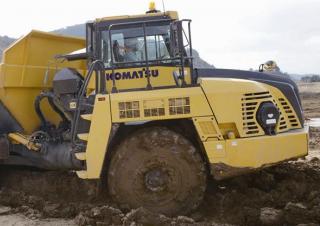 Tombereaux articulés Komatsu HM300-5E0