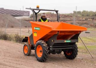 Bennes sur pneus Ausa D 150 RMA