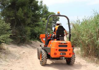Bennes sur pneus Ausa D 300 AHG