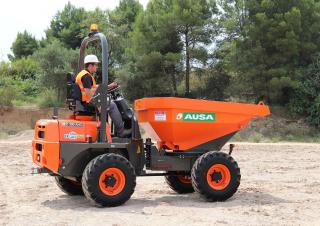 Bennes sur pneus Ausa D 300 AHG