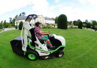 Tondeuses à gazon autoportées et tracteurs de jardin Etesia BUFFALO 100 BPHP2
