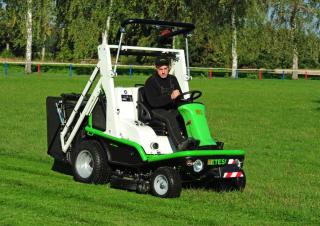 Tondeuses à gazon autoportées et tracteurs de jardin Etesia HYDRO 124DX