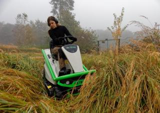 Tondeuses à gazon autoportées et tracteurs de jardin Etesia HYDRO 80 MKHPF