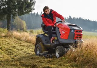 Tondeuses à gazon autoportées et tracteurs de jardin SECO Starjet P4 4x4