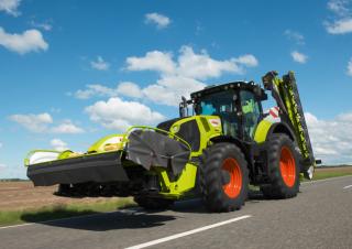 Tracteurs 4WD Claas Axion 800 