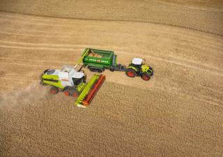 Tracteurs 4WD Claas Axion 850 