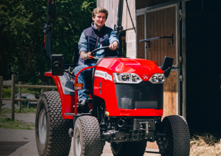 Tracteurs 4WD Massey Ferguson MF 1765 M