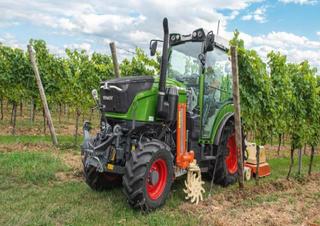 Tracteurs 4WD Fendt 210 F Vario Power