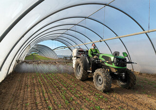 Tracteurs 4WD DEUTZ-FAHR 3050
