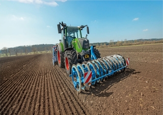 Tracteurs 4WD Fendt 311 Vario Profi+