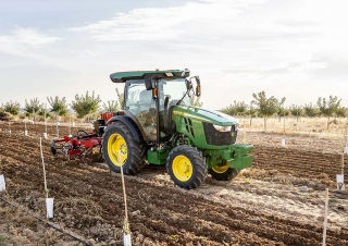 Tracteurs 4WD John Deere 5075EN