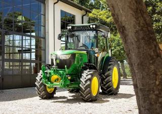 Tracteurs 4WD John Deere 5090GF