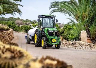 Tracteurs 4WD John Deere 5090GN
