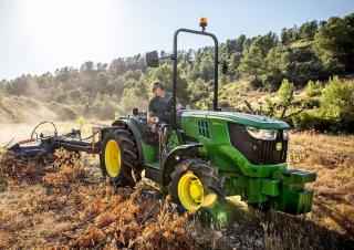 Tracteurs 4WD John Deere 5105GL