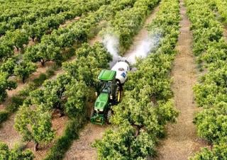 Tracteurs 4WD John Deere 5105GN