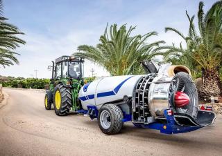 Tracteurs 4WD John Deere 5105GN