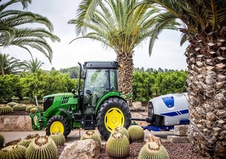 Tracteurs 4WD John Deere 5115GN