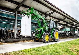 Tracteurs 4WD John Deere 5125M
