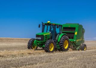 Tracteurs 4WD John Deere 6115J