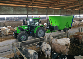 Tracteurs 4WD DEUTZ-FAHR 6135 C TTV 