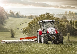 Tracteurs 4WD Steyr 6150 Profi