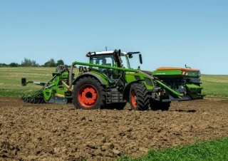 Tracteurs 4WD Fendt 618 Vario Power+