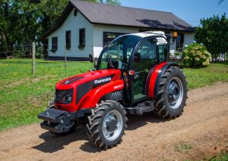Tracteurs 4WD Mahindra 6675F