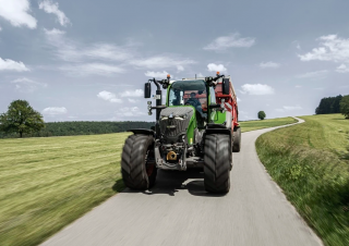 Tracteurs 4WD Fendt 726 Vario Power 