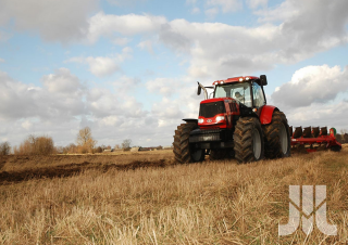 Tracteurs 4WD Pronar 8140