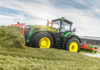 Tracteurs 4WD John Deere 8R 440  