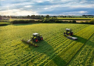 Tracteurs 4WD Claas Arion 430  