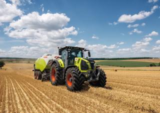 Tracteurs 4WD Claas Axion 810 