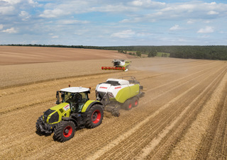 Tracteurs 4WD Claas Axion 850