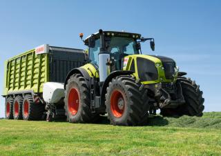 Tracteurs 4WD Claas Axion 940 