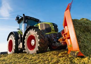 Tracteurs 4WD Claas Axion 940 