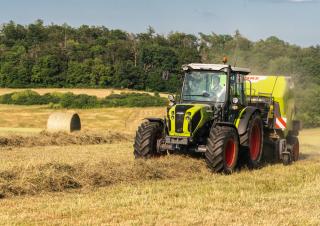 Tracteurs 4WD Claas Axos 2.105 