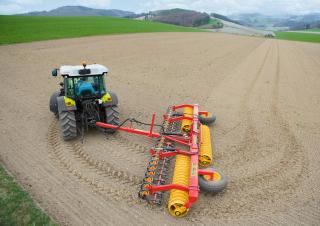 Tracteurs 4WD Claas Elios 210 Classic 
