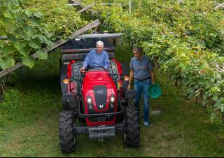 Tracteurs 4WD Valtra F75S