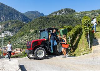 Tracteurs 4WD Valtra F95S