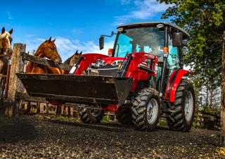 Tracteurs 4WD Massey Ferguson MF 1740 M HC
