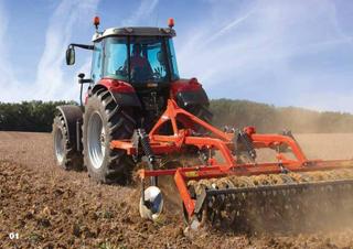 Tracteurs 4WD Massey Ferguson MF 5470-4 Lader