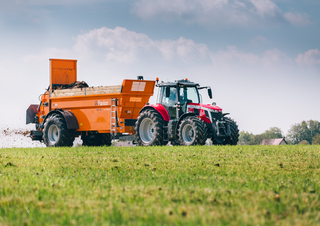 Tracteurs 4WD Massey Ferguson MF 7S.210