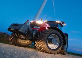 Tracteurs 4WD Massey Ferguson MF 8670 Dyna-VT Excellence
