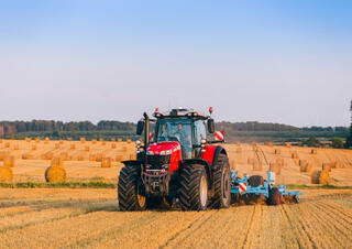 Tracteurs 4WD Massey Ferguson MF 8730 S 